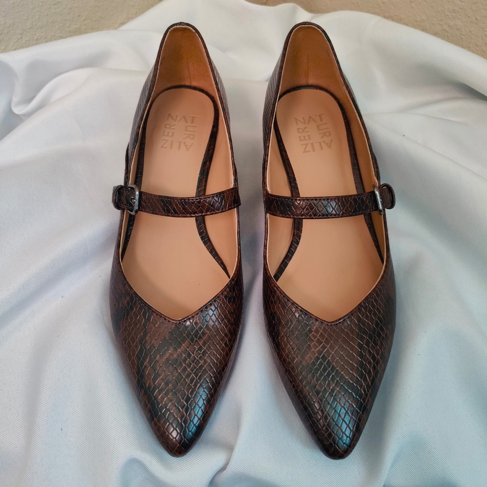 Naturalizer Mary Janes Croc Embossed Brown Faux Leather Pointed Heels Sz 8 - Picture 4 of 6